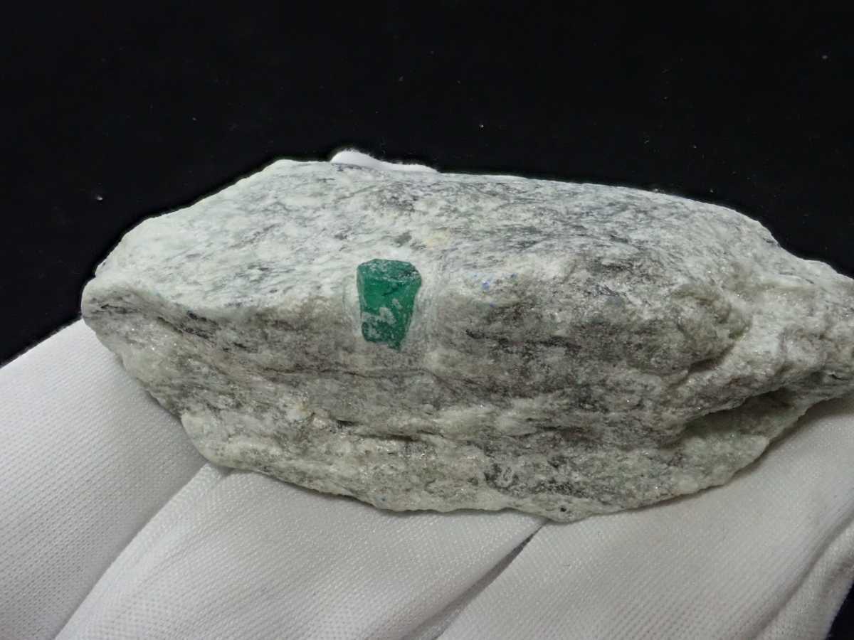 エメラルド パキスタン産 原石 鉱物標本 緑柱石 鉱物 標本 天然石 母岩 