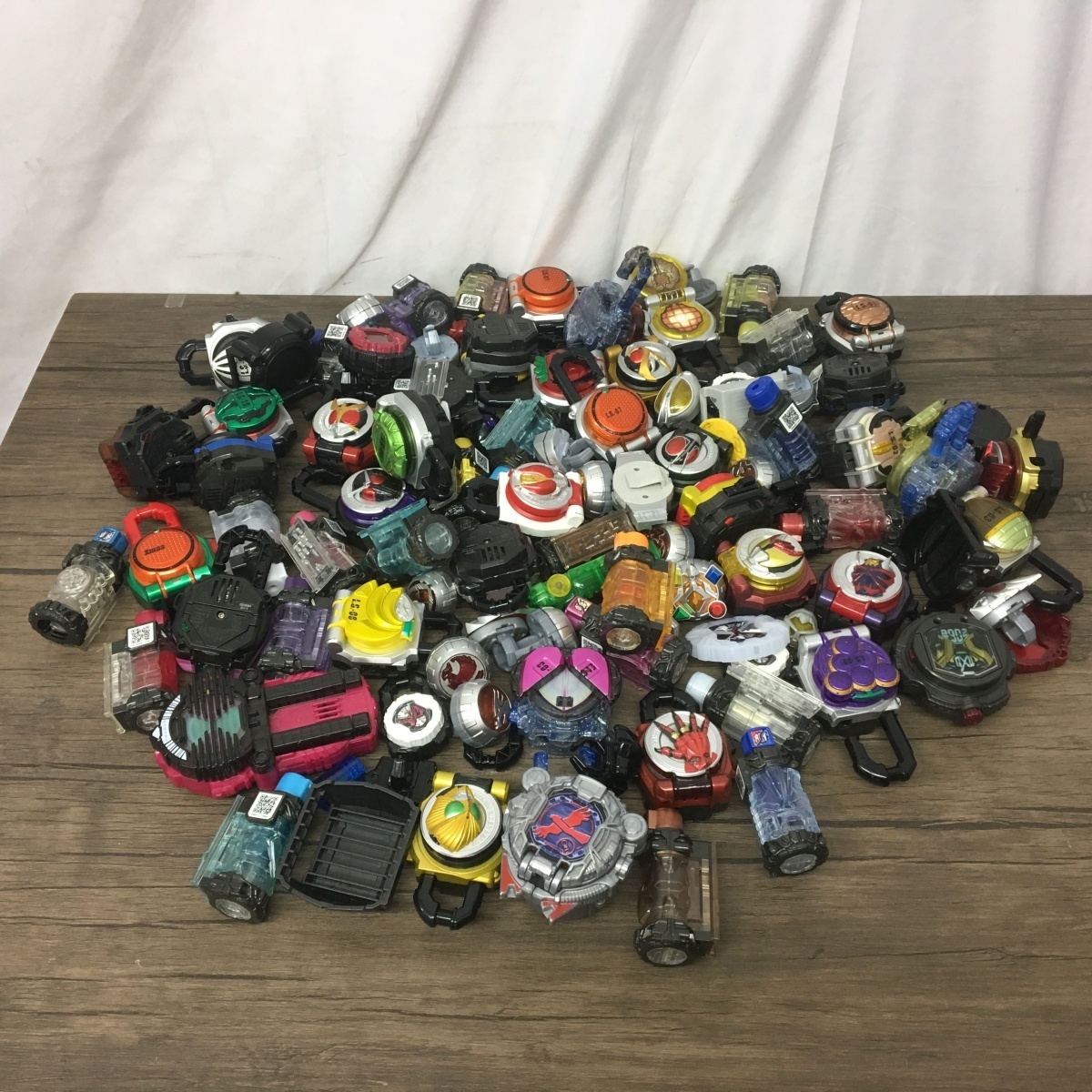 仮面ライダー グッズ おもちゃ まとめ売 ビルド 鎧武 ウィザード ゴースト オーズ 変身ベルト等