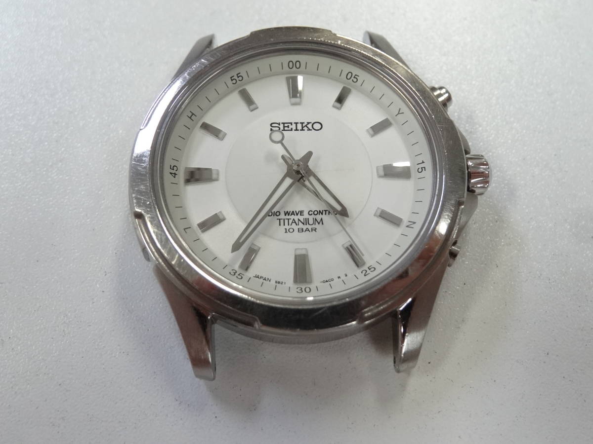 豊富な，格安 M0303-173 2605 腕時計 セイコー SEIKO 5B21-0AB0 シルバー ラジオウェーブコントロール メンズ クォーツ(セイコー)｜売買されたオークション情報、yahooの商品情報をアーカイブ公開 - オークファン その他