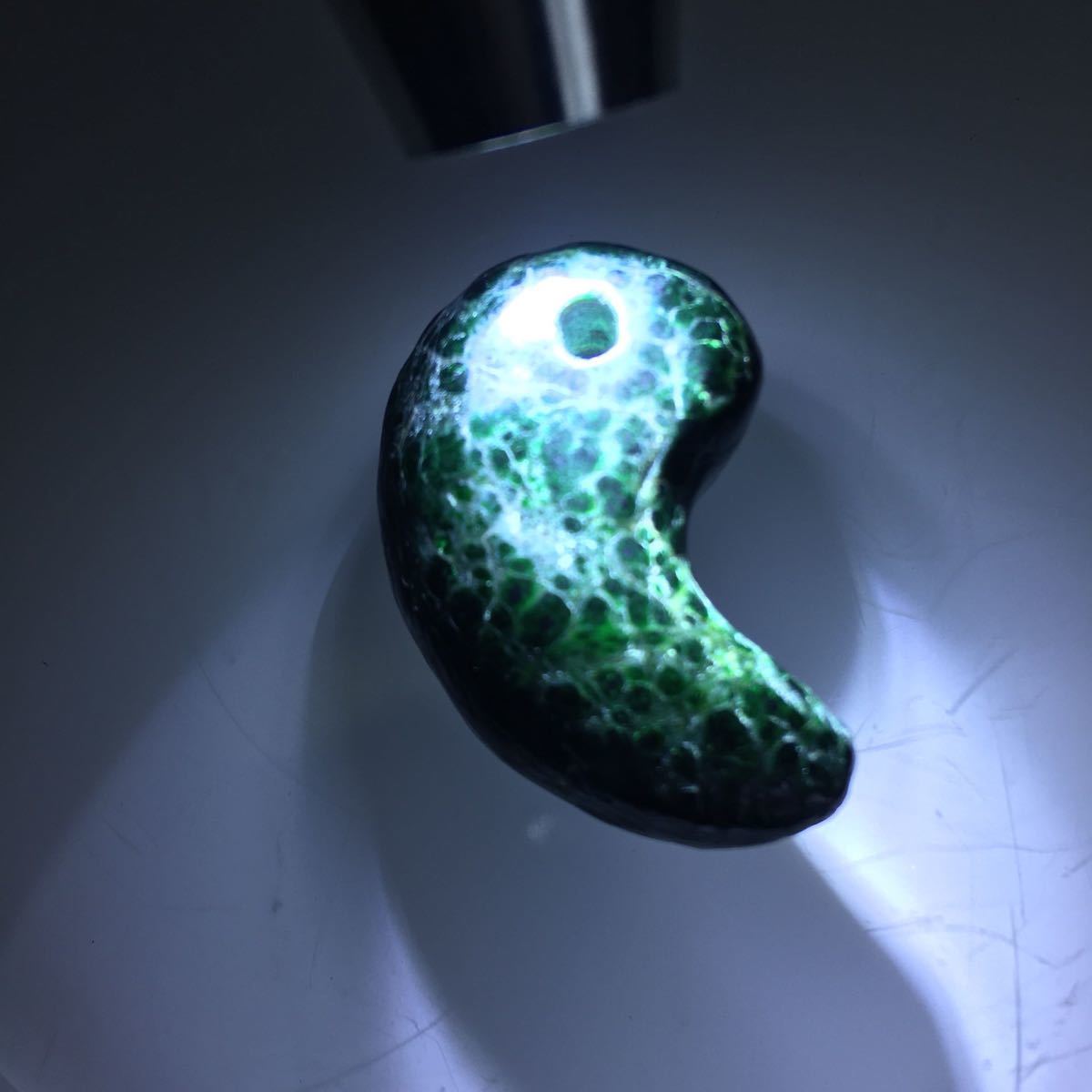 勾玉 翡翠 勾玉（糸魚川翡翠 ネックレス 価格.com - ネックレス」の