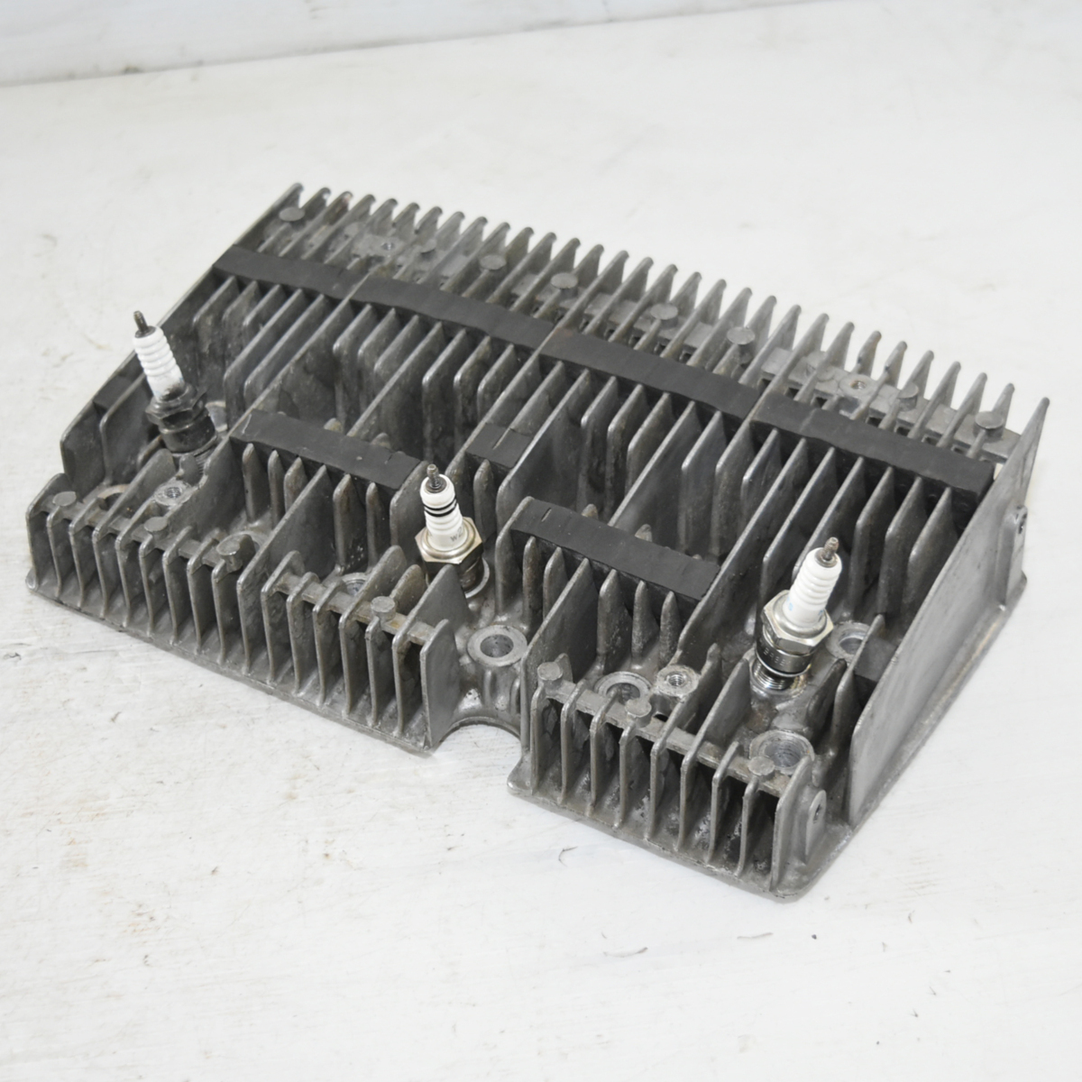 スズキ GT380 シリンダーヘッド 【E】AZI GT380 SUZUKI シリンダー