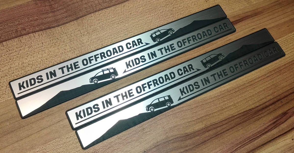 匿名・保障あり♪ KIDS IN CAR 子供が乗ってます 新型 デリカ D:5 スライドドア レールカバー スライドレールカバー アルミへアライン
