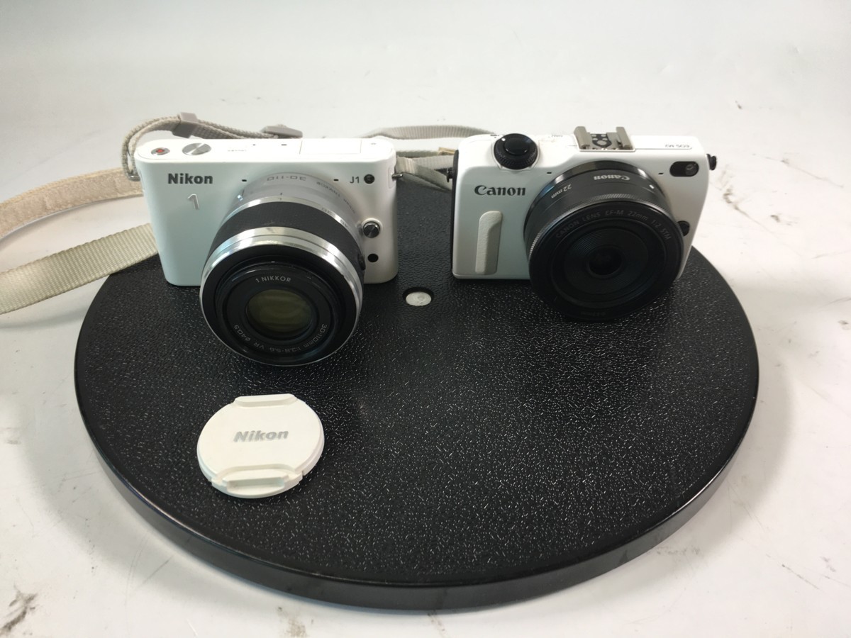 ♪▲【まとめ売り品 Nikon/Canon ニコン/キャノン】ミラーレス一眼レフカメラ レンズ付き 2台セット 0719 ⑧ 1J1/EOSM2