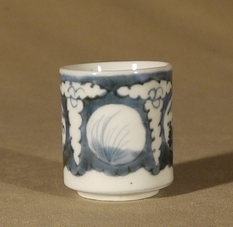 g_t Q285 九谷焼 泉山窯 抹茶茶碗 金彩 抹茶碗 茶碗 〔美品〕九谷焼