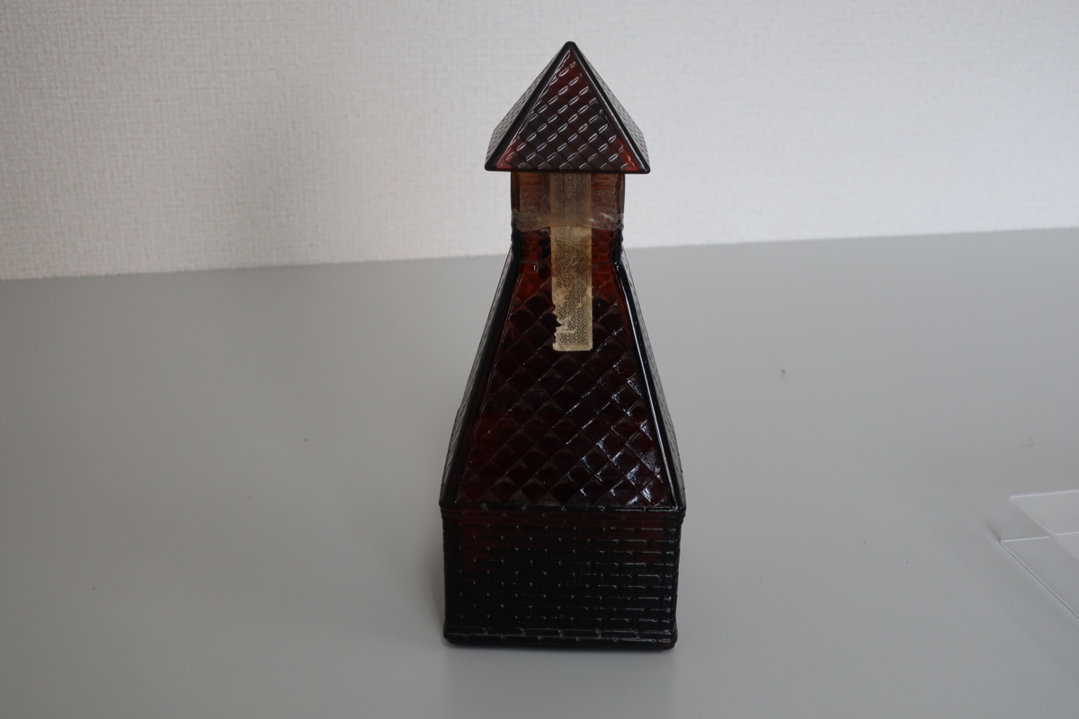 A3）サントリー ウイスキー スペシャル リザーブ 乾燥塔 キルン