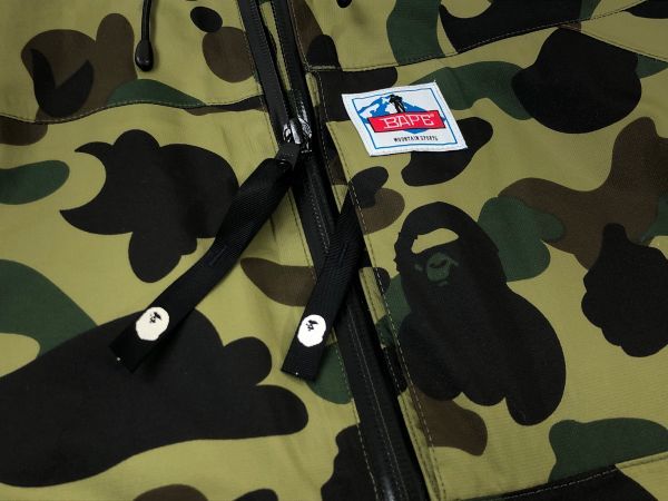 A BATHING APE○GORE-TEX採用○迷彩エイプカモフラ柄マウンテン
