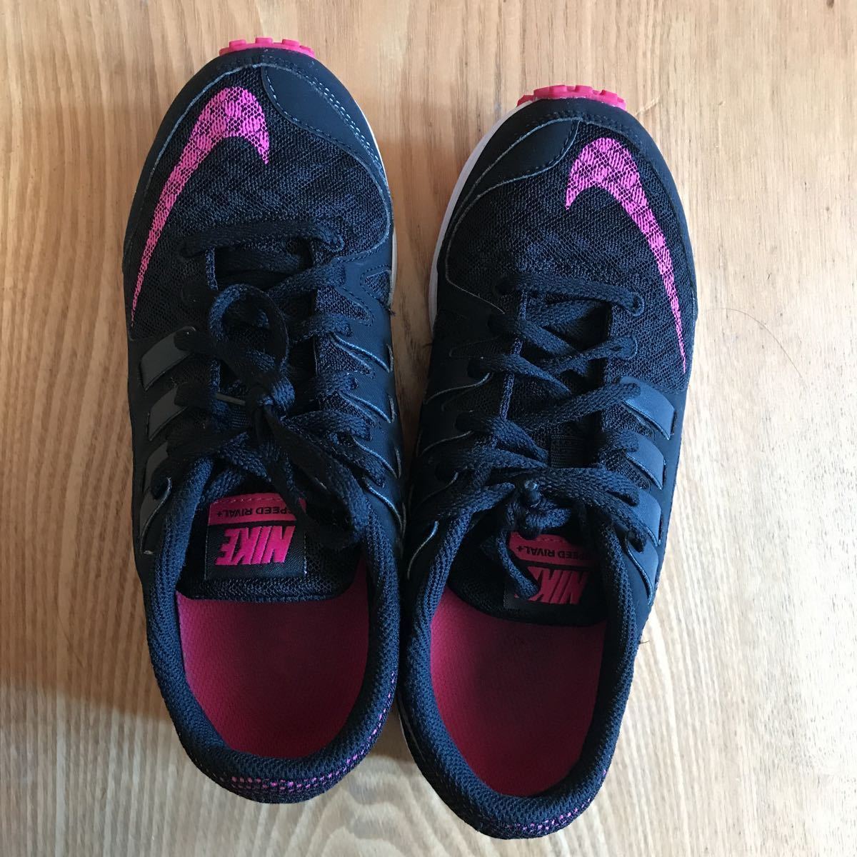 Nike ナイキ スニーカー 22 5cm 22 5cm 売買されたオークション情報 Yahooの商品情報をアーカイブ公開 オークファン Aucfan Com