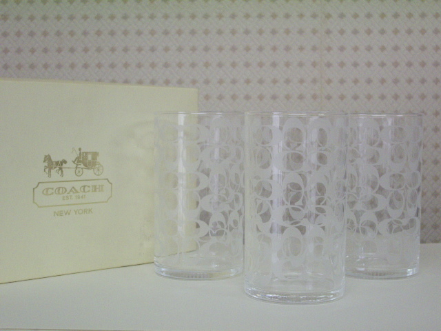 コーチ COACH グラス タンブラー 3個セット◆シンプル ロゴ 全体 クリア×白色◆新品 未使用 箱入り