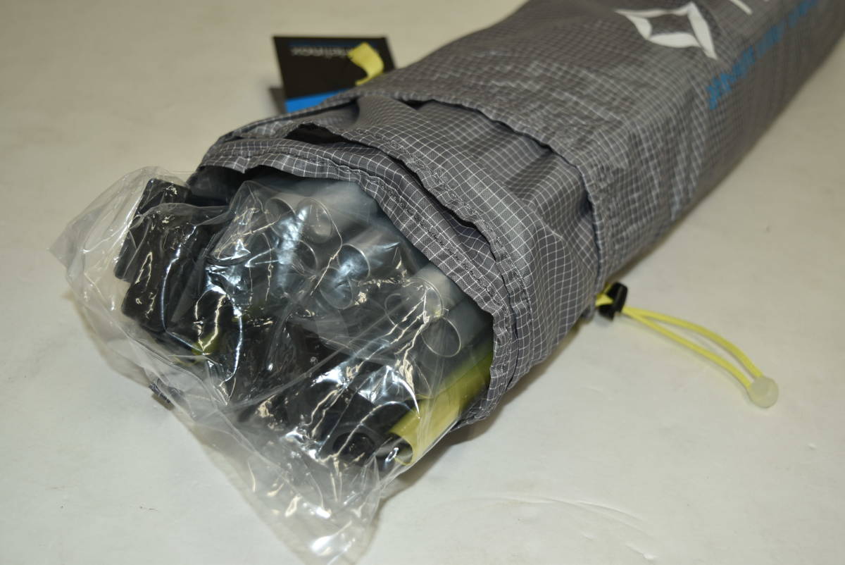 62Mdd 【未使用品】 Helinox　ライトコット　1822163　ヘリノックス　グレー　LITE COT GY　キャンプ アウトドア 寝具 ライトコット 0 Helinox ブラック(BK) 1個（直送品） アスクル