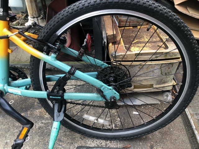 引取限定　Bianchi pirata　ビアンキ　24インチ　神奈川県より_6