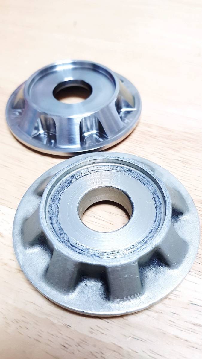 66-C ◇ NSR250（MC28）チタン合金リアホイールセンターロック