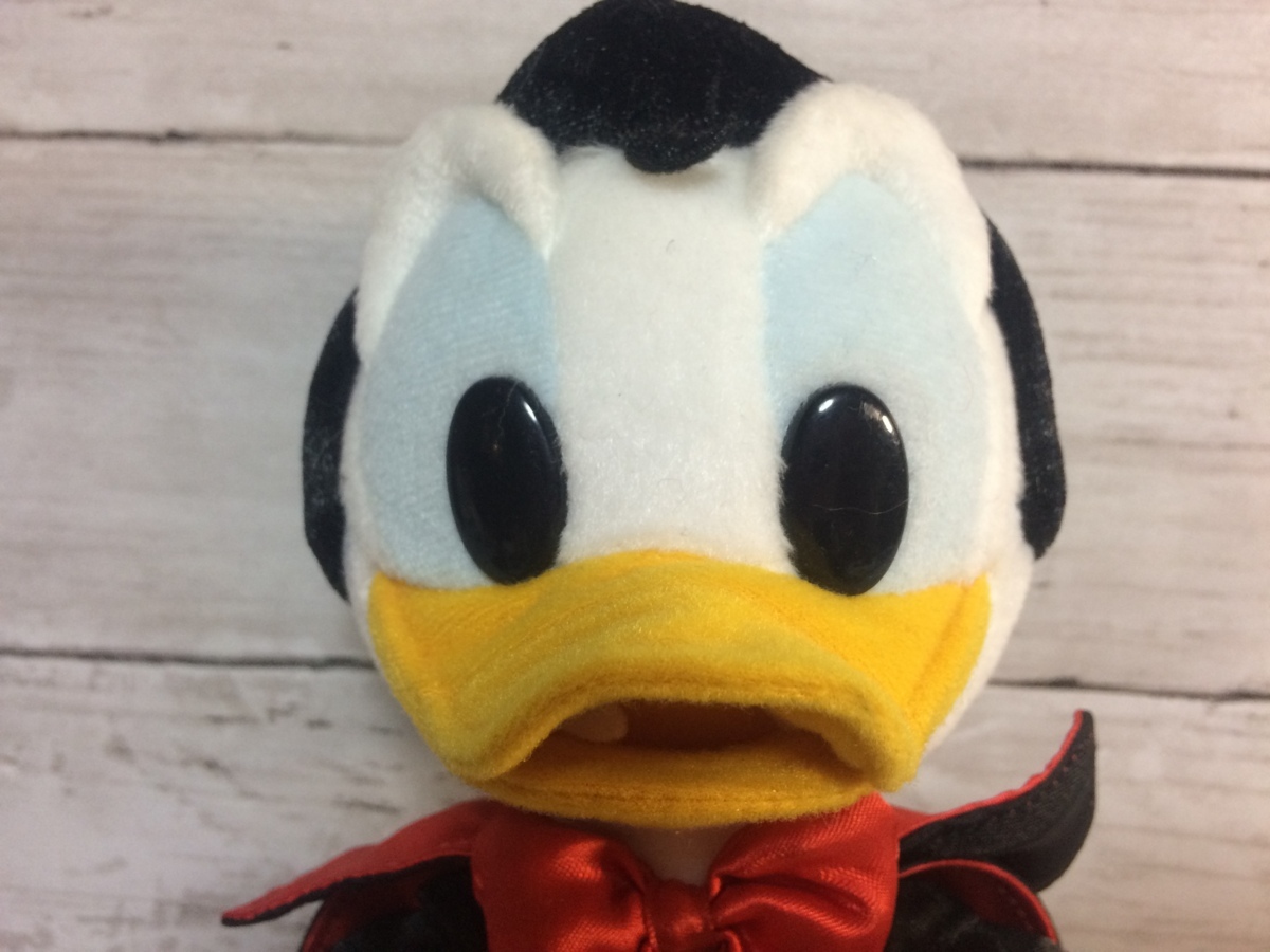 ディズニー Tdr ドナルド ドラキュラ ぬいぐるみ 東京ディズニーランド ハロウィン06 2c125 ディズニー 売買されたオークション情報 Yahooの商品情報をアーカイブ公開 オークファン Aucfan Com