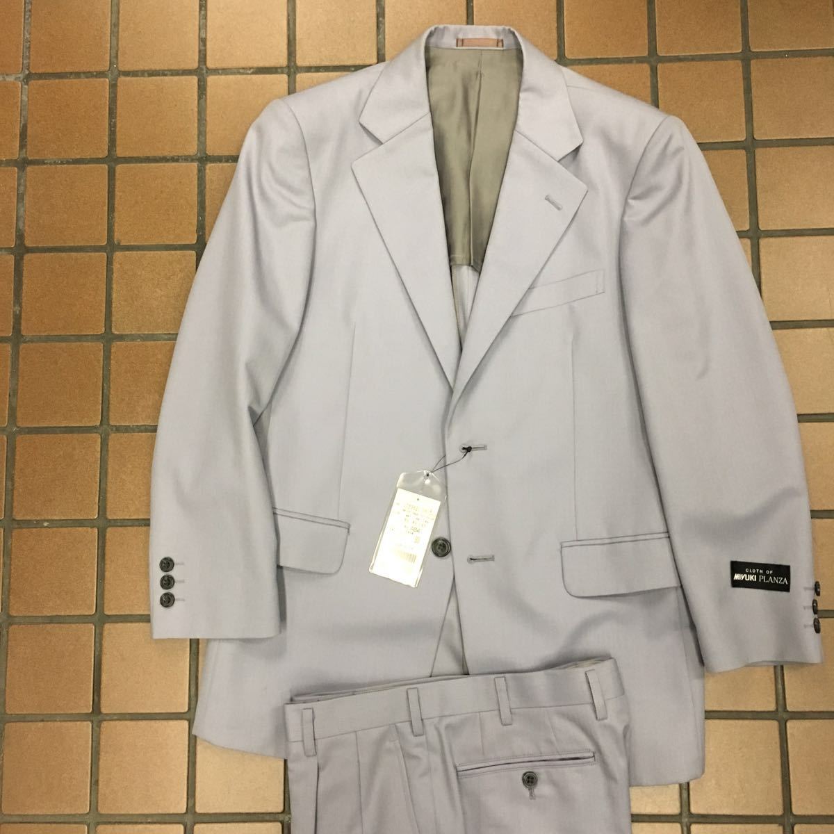 新品 B品 高級MIYUKI 2つボタンスーツ セットアップ サイズAB4 