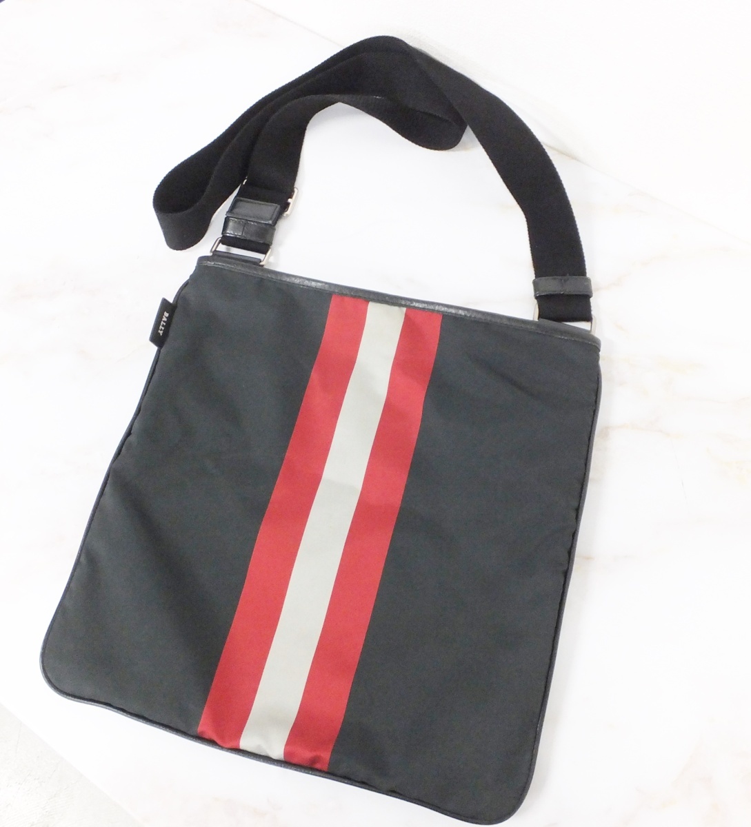 バリー BALLY ショルダーバッグ メッセンジャーバッグ レザー