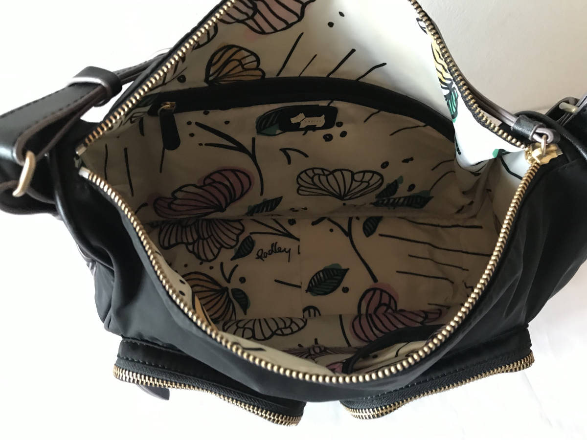 美品◎RADLEY LONDON ラドリーロンドン ナイロン×レザーショルダー 