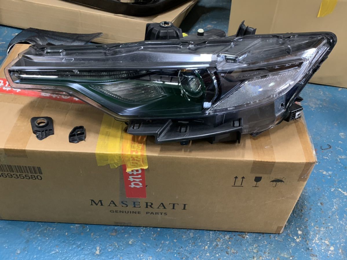 レヴァンテ マセラティ レヴァンテに適合 マセラティ自動車部品 有償色