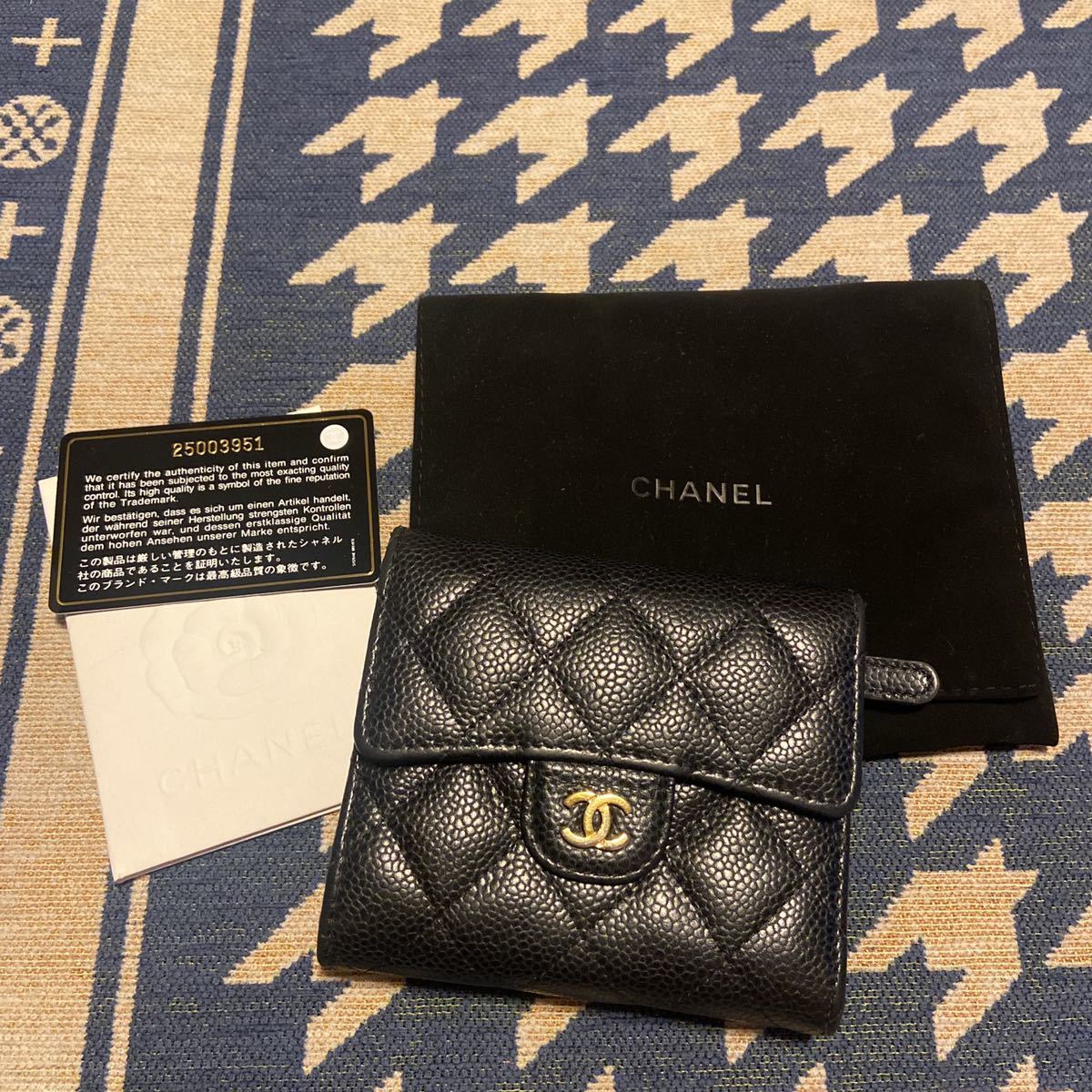 シャネル 三つ折り財布 キャビアスキン CHANEL 3つ折り財布 スモール