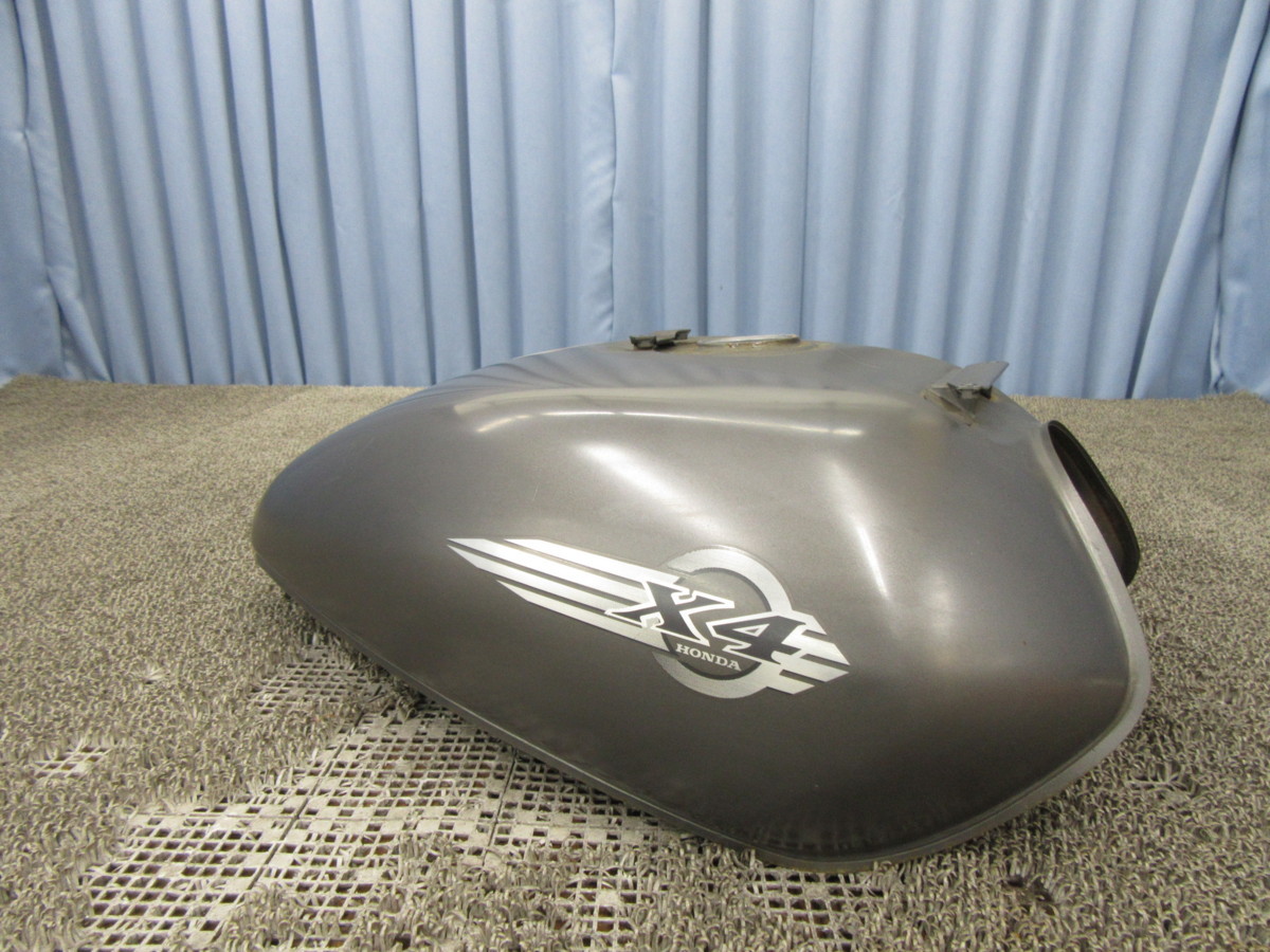 ジャンク品 X4 SC38 純正 フューエル ガソリン 燃料 タンク 2600001296532E6S