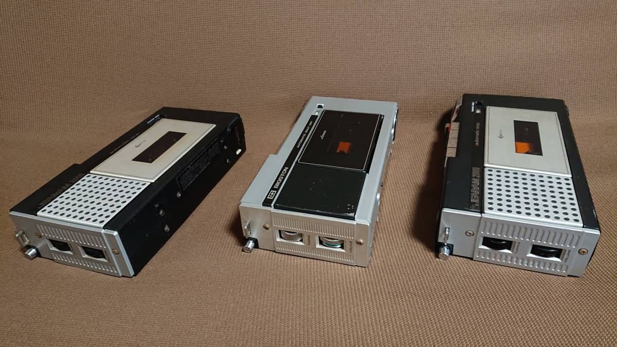 珍品 小型ラジカセ 3台まとめて JUNK品 三菱 JEAGAM JR-2000×2台 