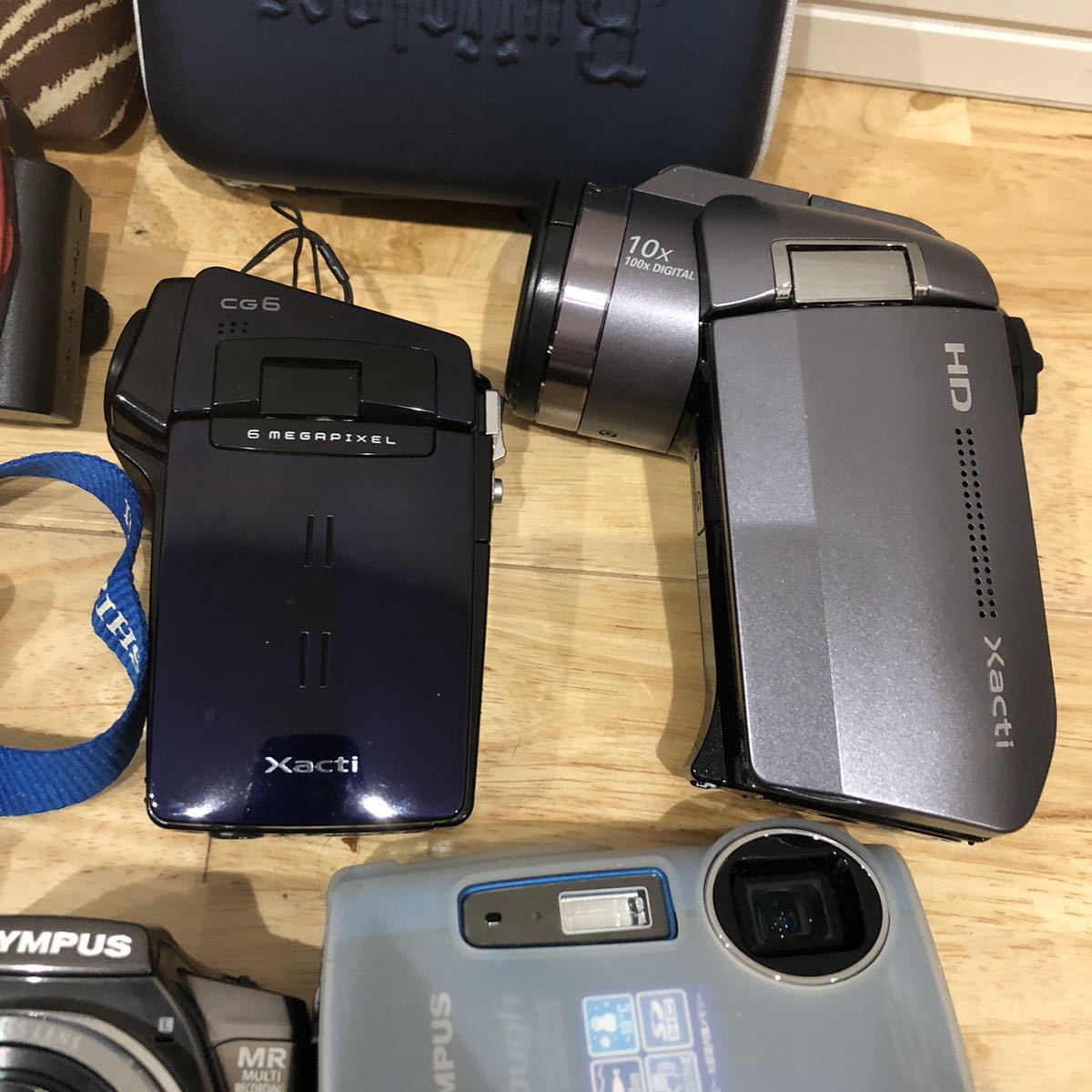 Canon オリンパス MINOLTA FUJIFILM victor sony 一眼レフ デジカメ