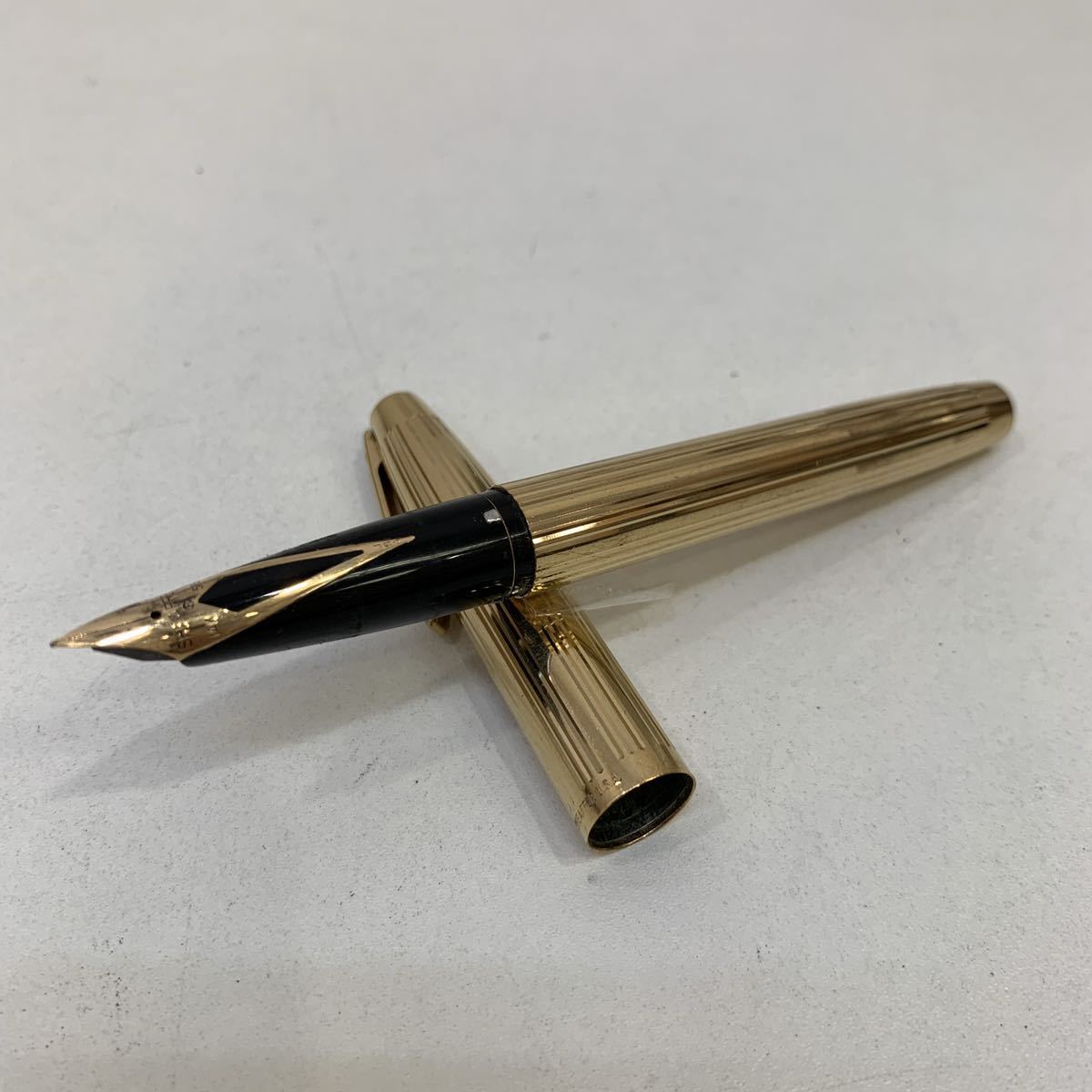 SHEAFFER 万年筆 格子柄　ペン先14K 金 CT120/0716】SHEAFFER シェーファー 万年筆 GPデザイン ヴィンテージ