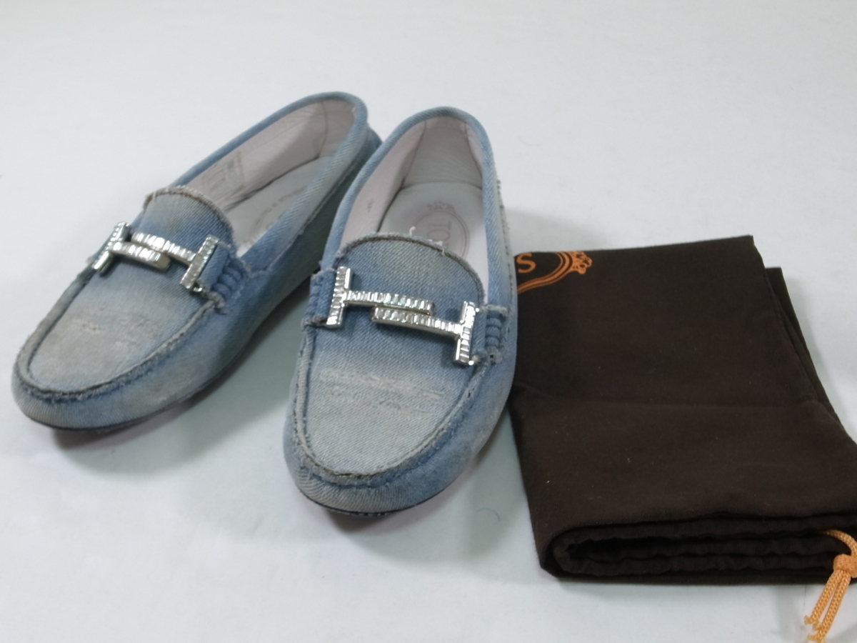 【人気定番，HOT】 TODS トッズ レディース ダメージ加工 デニム ドライビングシューズ 35 1/2(女性用)｜売買されたオークション情報、yahooの商品情報をアーカイブ公開 - オークファン 靴