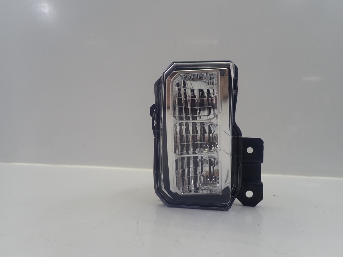 【専用出品】 224668/C183 美品 フォレスター SK9 SKE フォグランプ LED 右 右側
