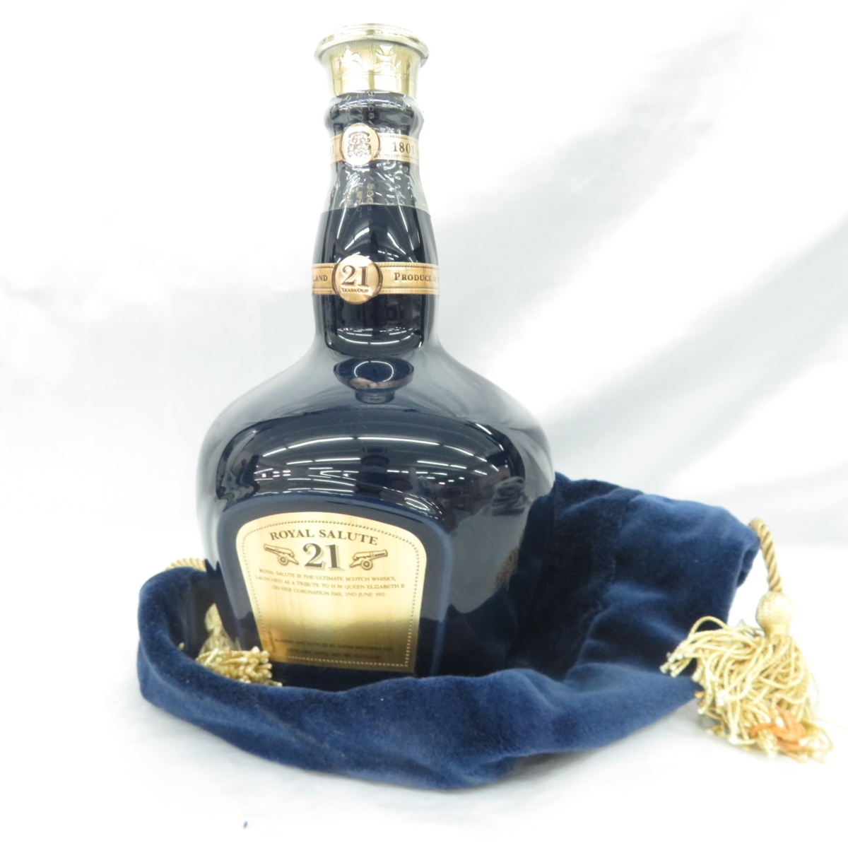21年 ロイヤルサルート SALUTE 青 陶器ボトル ROYAL ウイスキー 700ml