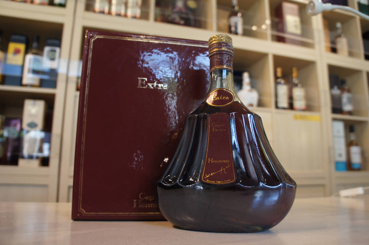 人気 71840 Hennessy ヘネシー PARADIS パラディ エクストラ グリーン コニャック 700ml 箱付(ヘネシー)｜売買されたオークション情報、yahooの商品情報をアーカイブ公開 - オークファン コニャック