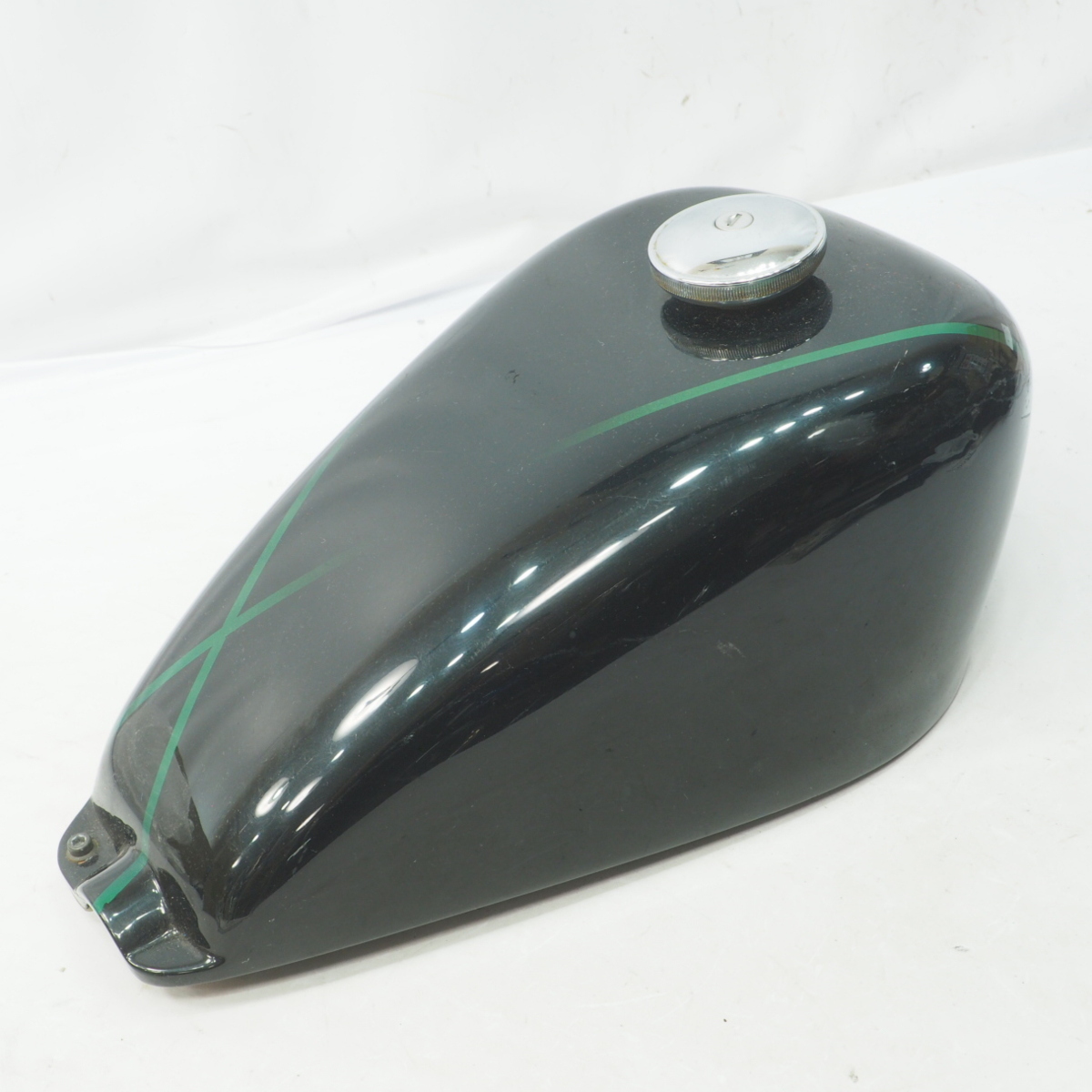 Vツインマグナ.ガレージT&F.スポーツスタータンク.FRP.マグナ250.MC29.フューエルタンク.ガソリンタンク.燃料タンク