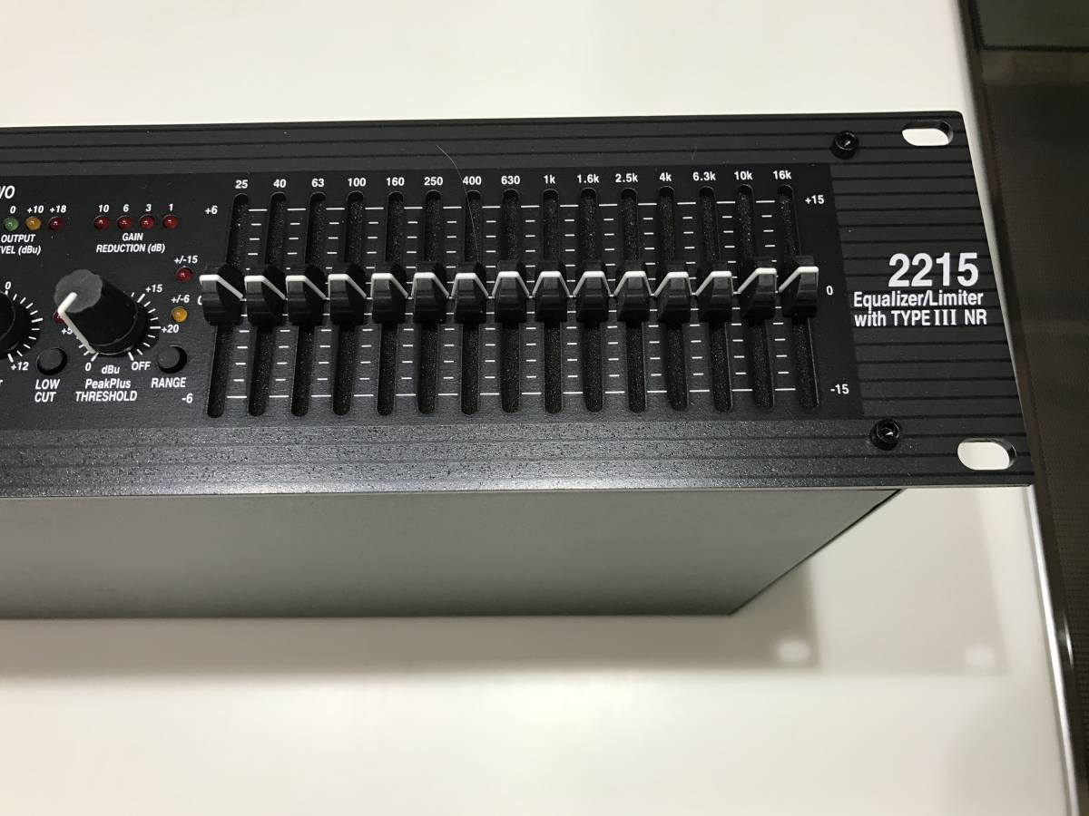 dbx 2215 / 2ch イコライザー・リミッター アウトボード DJ