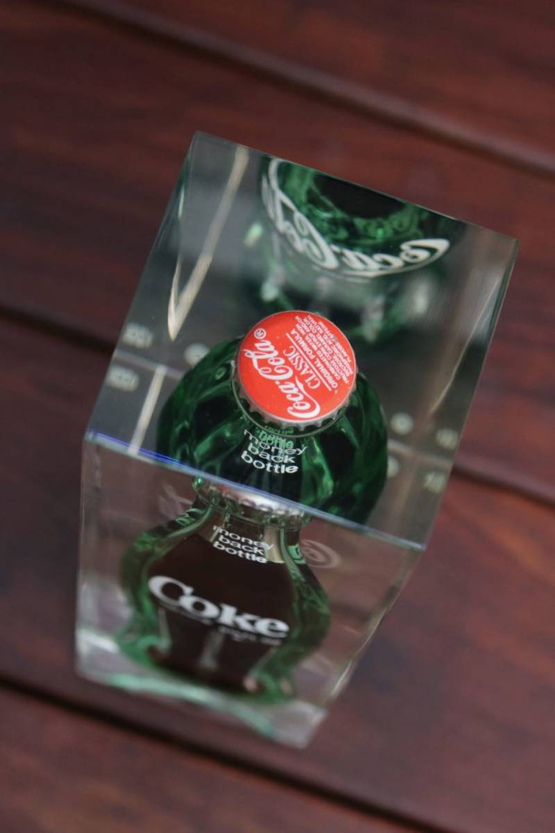 送料込み：コカコーラ・アクリル閉じ込めボトル・記念ノベルティー