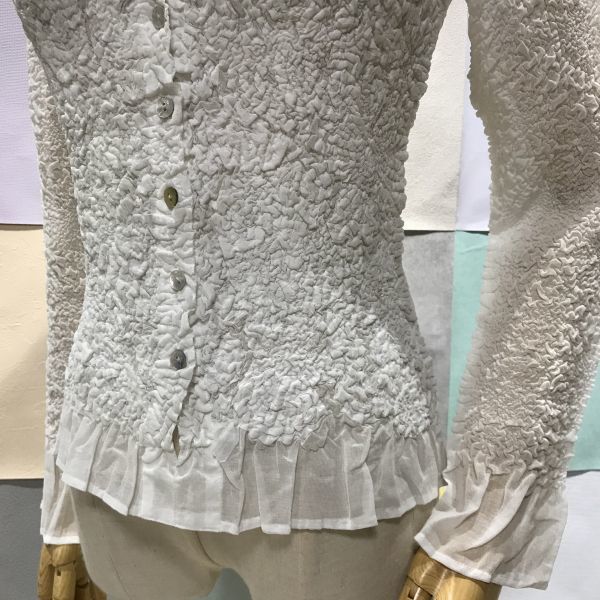 美品 / YUKI TORII ユキトリイ / ちじみ しわ シワ 加工 プリーツ 長袖 