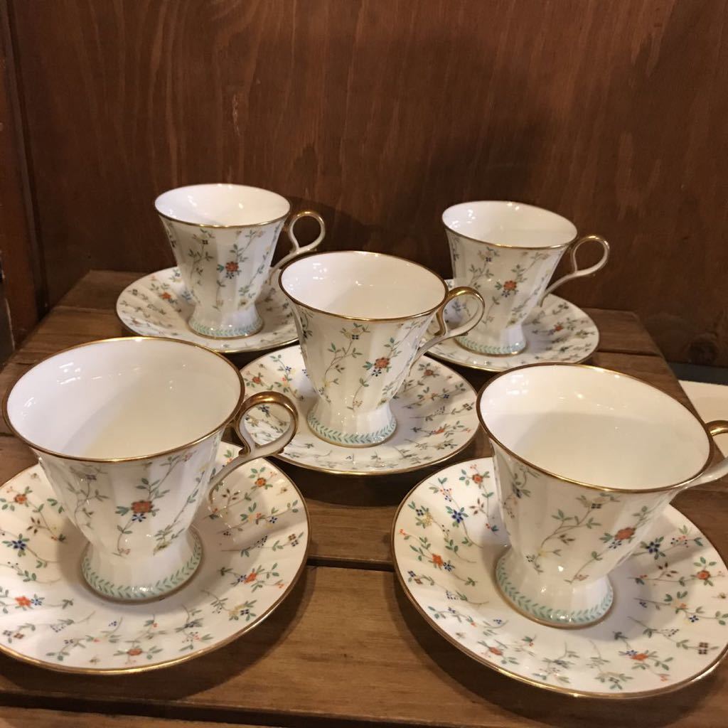 使用 Noritake ノリタケ スタジオコレクション ボーンチャイナ
