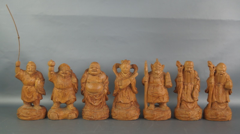 七福神 置物 仏像 ⁄ 東京 屋久杉細密彫刻『吉祥開運七福神』屋久杉台座 