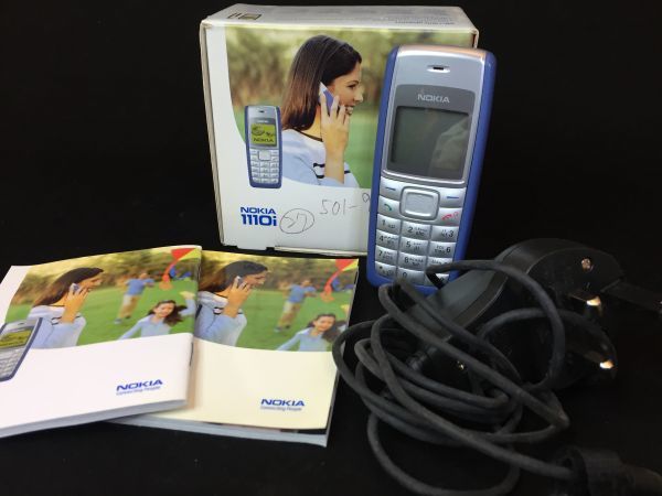 貴重☆美品☆数日のみ使用☆NOKIA☆1110i☆携帯電話☆充電器☆海外☆ノキア☆ケータイ☆付属品☆動作未確認☆希少☆レア9/12g.h08
