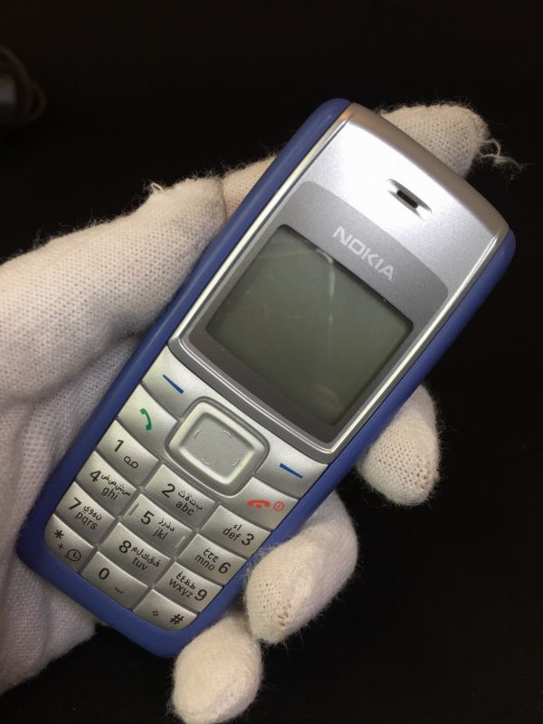貴重☆美品☆数日のみ使用☆NOKIA☆1110i☆携帯電話☆充電器☆海外☆ノキア☆ケータイ☆付属品☆動作未確認☆希少☆レア9/12g.h08
