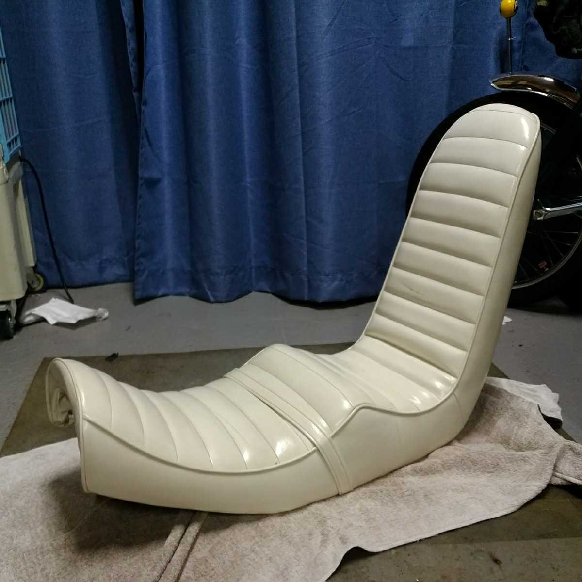 1円スタート！！ 送料込み！！ 三段シート 50cm 白 カワグチ 角タンク