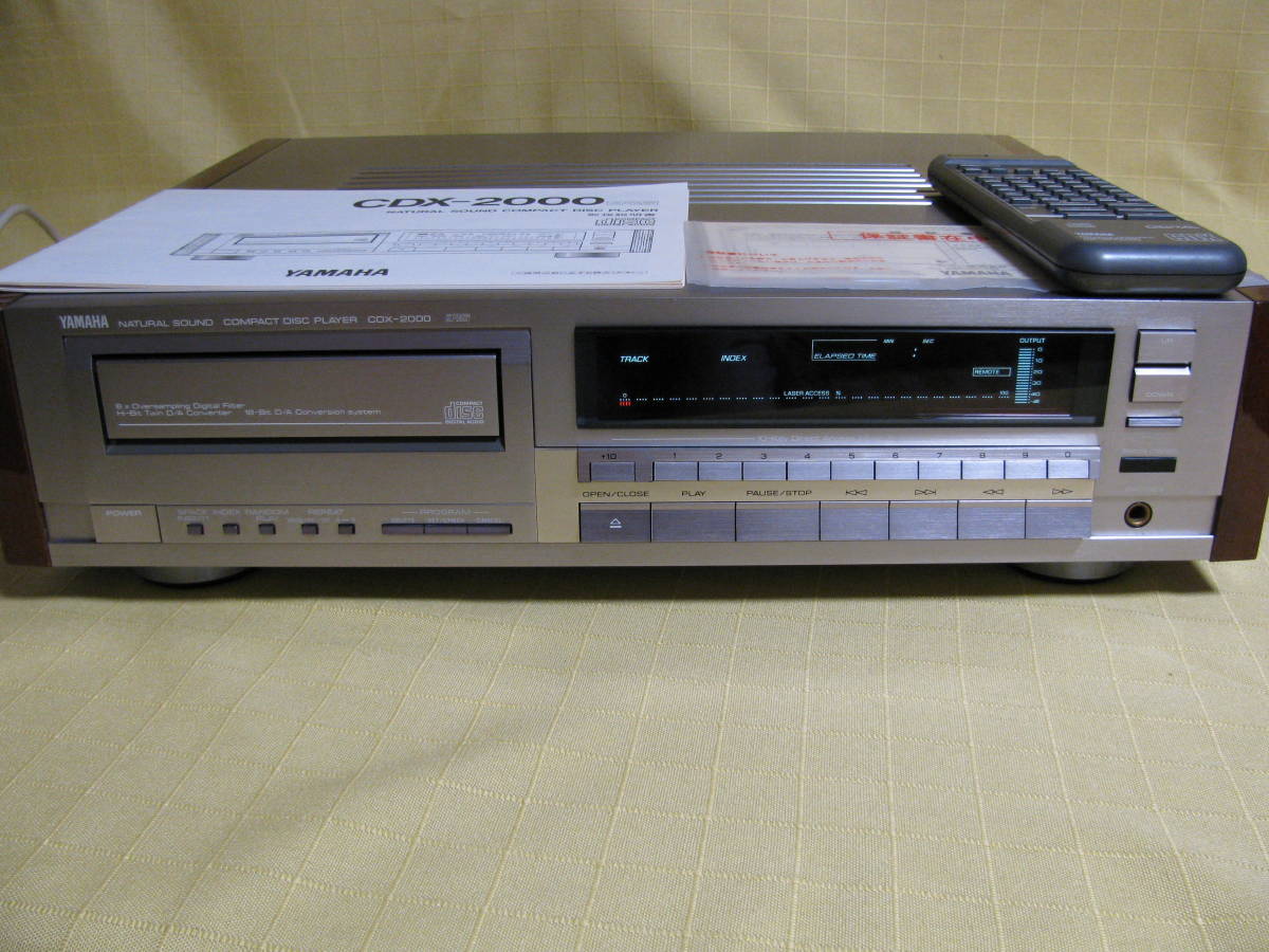 ワンオーナー超美品YAMAHA CDX-2000 YAMAHA CDX-2000 取説 リモコン付 純正