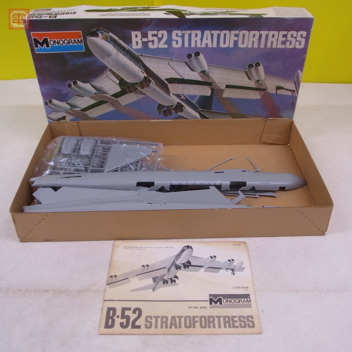 未組立 モノグラム 1⁄72 B-52 ストラトフォートレス STRATOFORTRESS