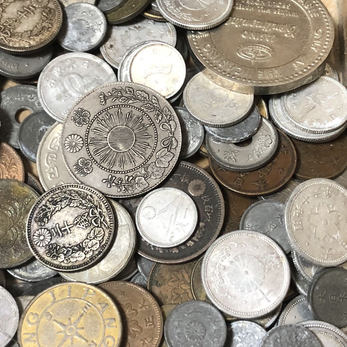 古銭 大量 おまとめ 硬貨 約2.1kg 紙幣 約80枚 お宝探し