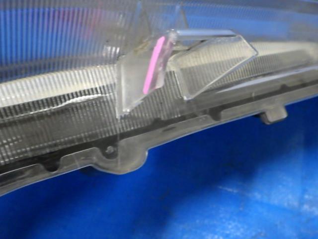 カローラフィールダーNKE165G右ヘッドライト カローラフィールダー 右