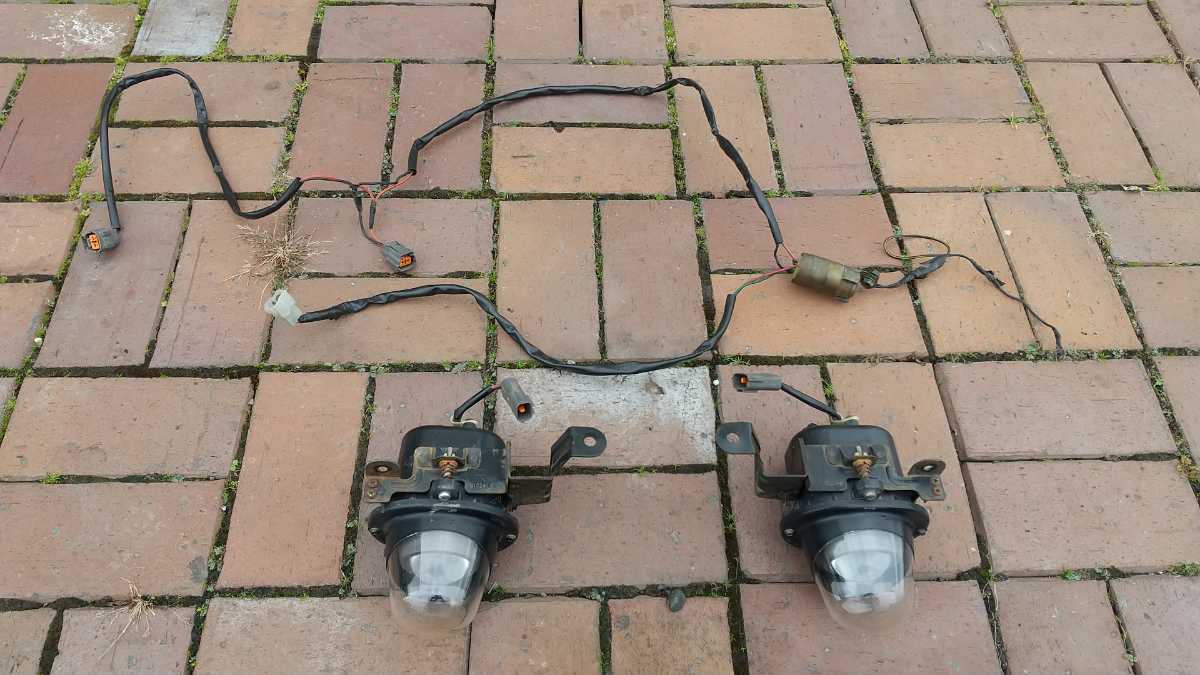 na6ユーノスロードスター純正プロジェクターフォグランプ ユーノスロードスター NA用 純正フォグランプ na6ユーノスロードスター