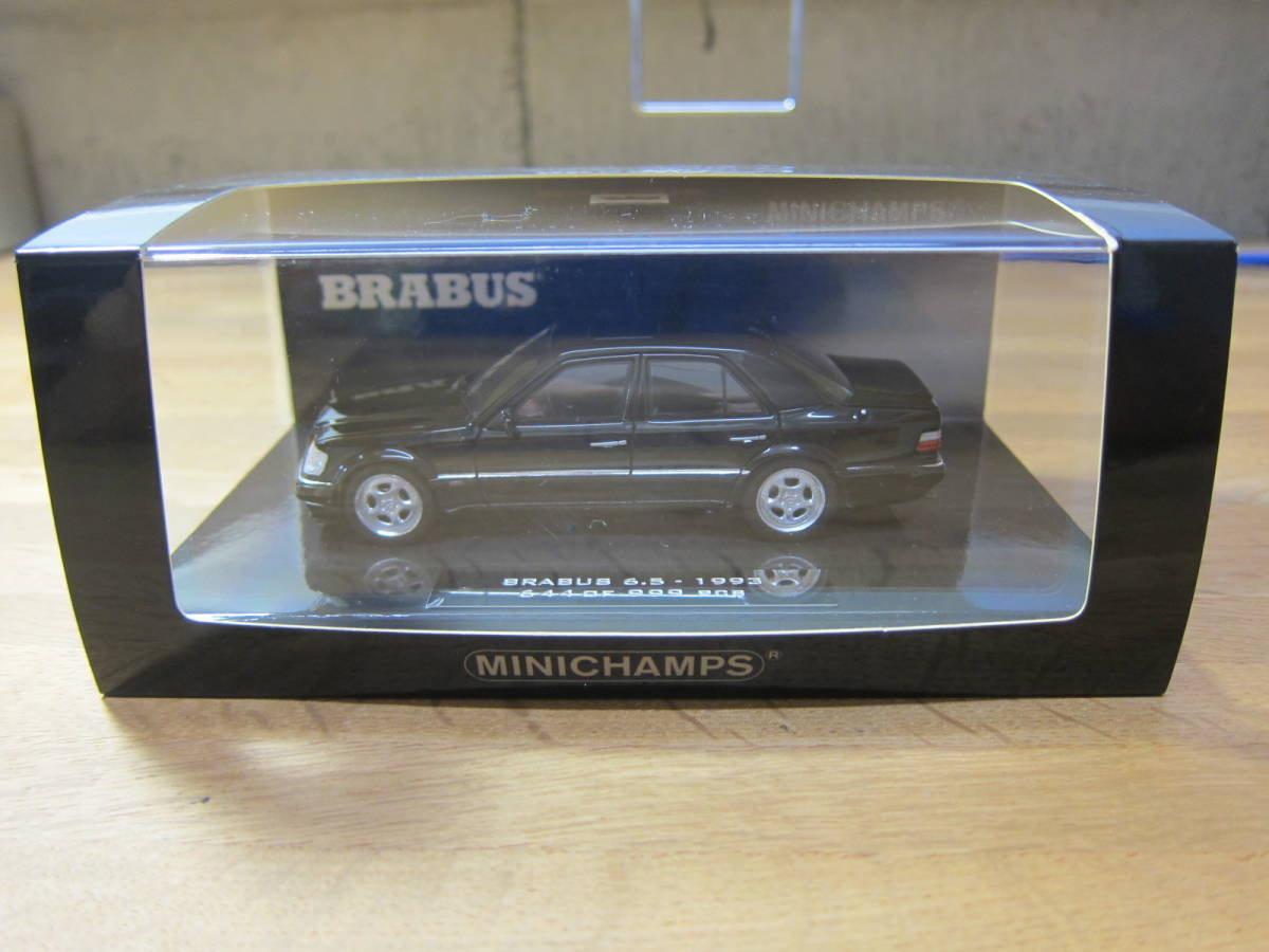 新品 限定品 MINICHAMPS ミニチャンプス 1/43 W124 メルセデス・ベンツ 