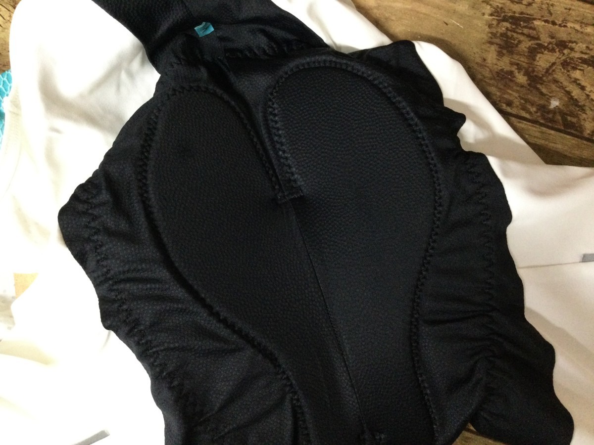 FE506 アソス assos FI 13 S5 ビブショーツ 白 M 【公式通販】