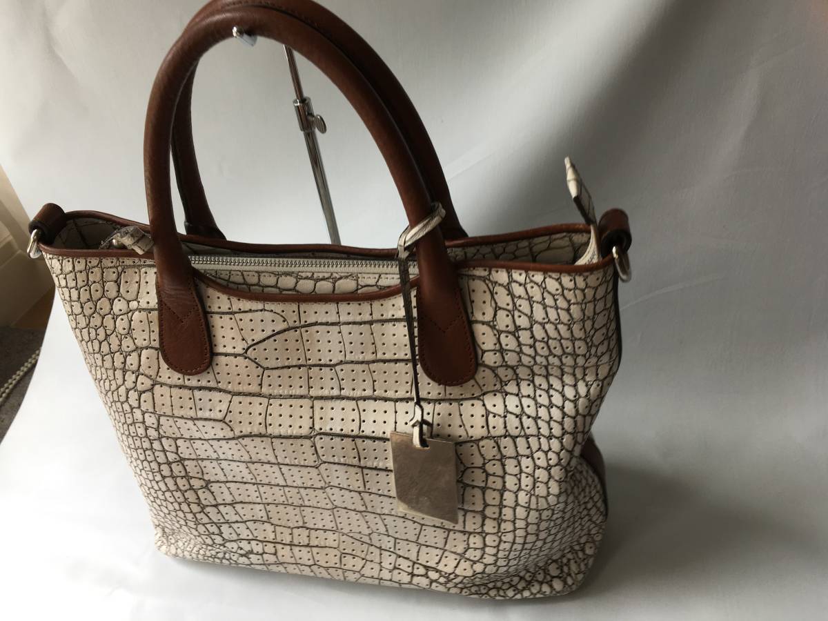 イタリア製　Kitamura キタムラ レザー 型押し　トート　バッグ キタムラ Kitamura レザー □極美品□ Kitamura2 シボ