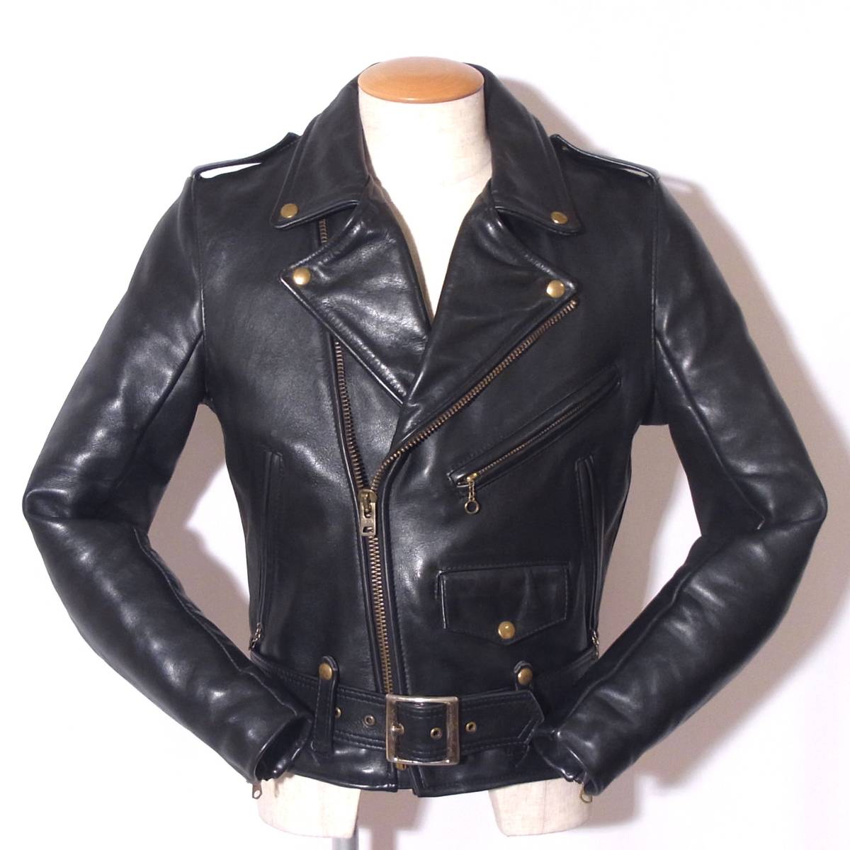 【激安大特価，定番人気】 VANSON バンソン/C2ダブルライダース36 SM程/ 定番/⑬(ライダースジャケット)｜売買されたオークション情報、yahooの商品情報をアーカイブ公開 - オークファン 男性用