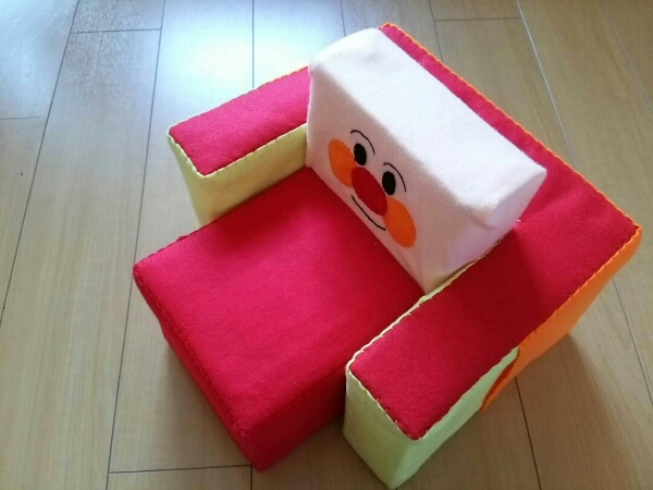 ハンドメイド アンパンマン 牛乳パック椅子 机 その他 売買されたオークション情報 Yahooの商品情報をアーカイブ公開 オークファン Aucfan Com