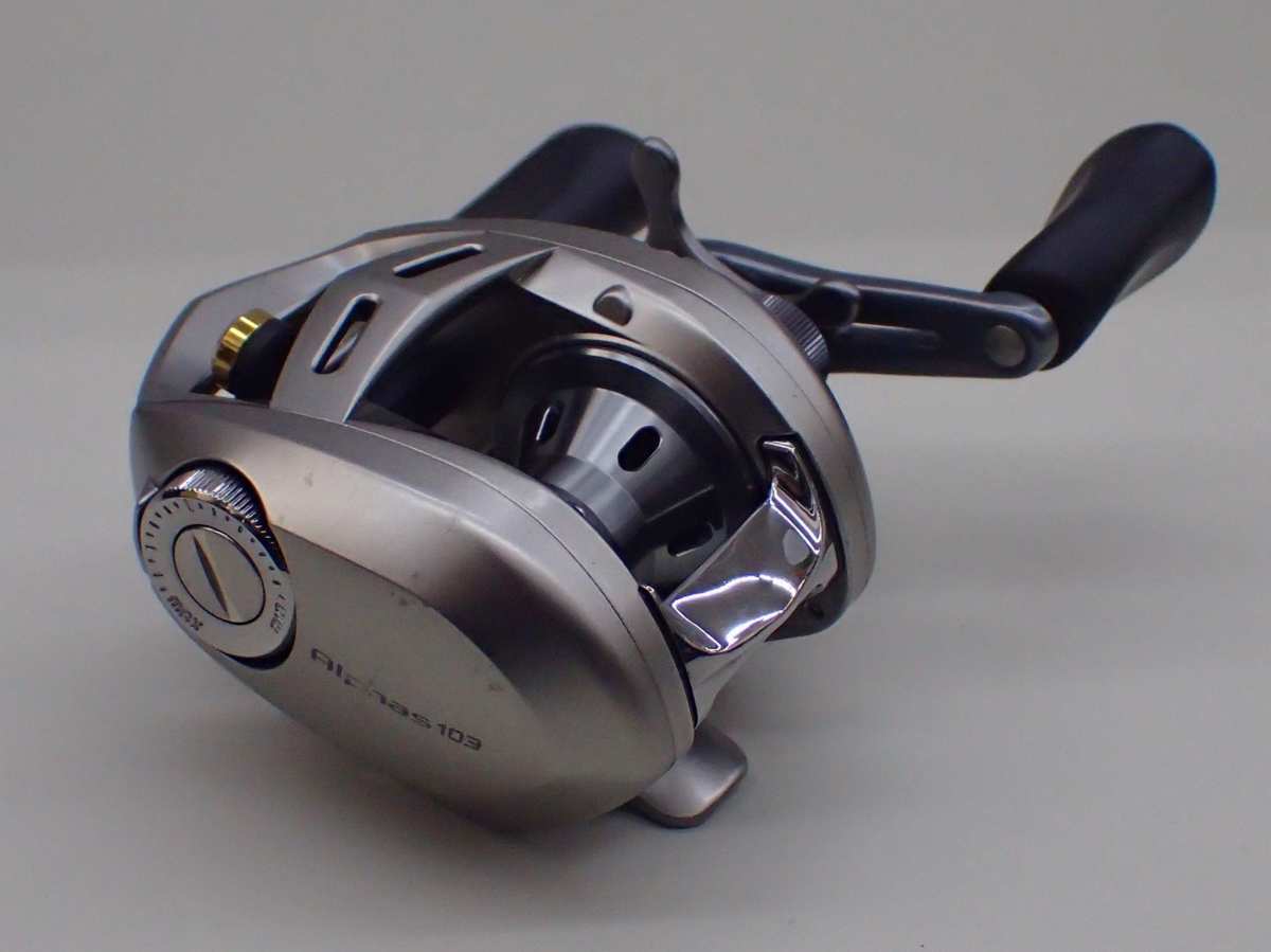 ☆Daiwa ダイワ Alphas アルファス 103 ベイトリール TYPE タイプ F