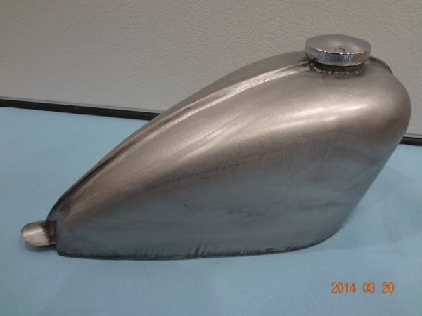 男*カ様 ショベルパンハーレーエイジング加工ナローリブタンク ショベルパンハーレーエイジング加工ナローリブタンク ハーレー 男*カ